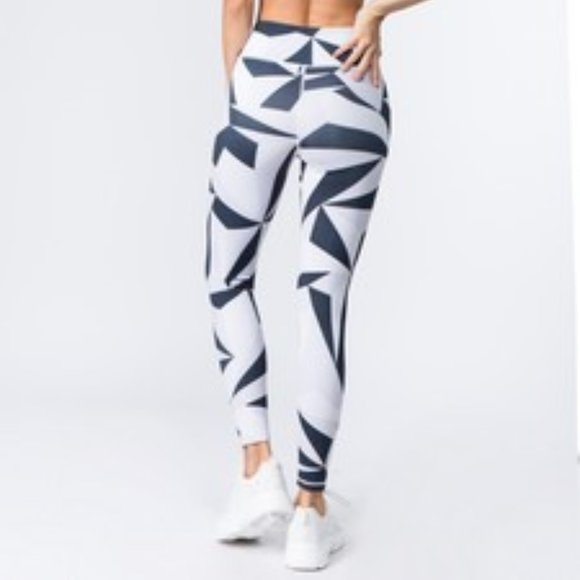 Active High Rise Geo Print Workout Legging - WHITE - Picture 4 of 5